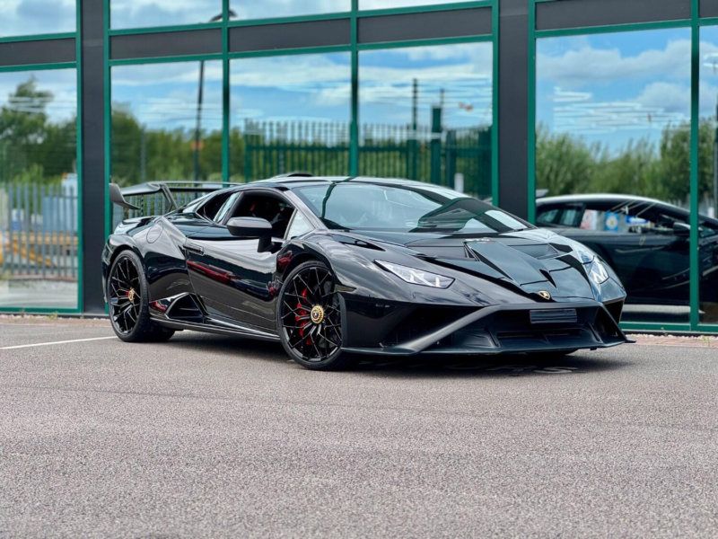 2022 Lamborghini Huracan 5.2 V10 Lp 640-2 Sto in Black — image 1