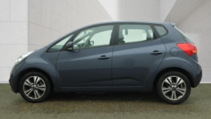 2017 Kia Venga 1.4 2 Euro 6 (s/s) 5dr in Blue — image 6