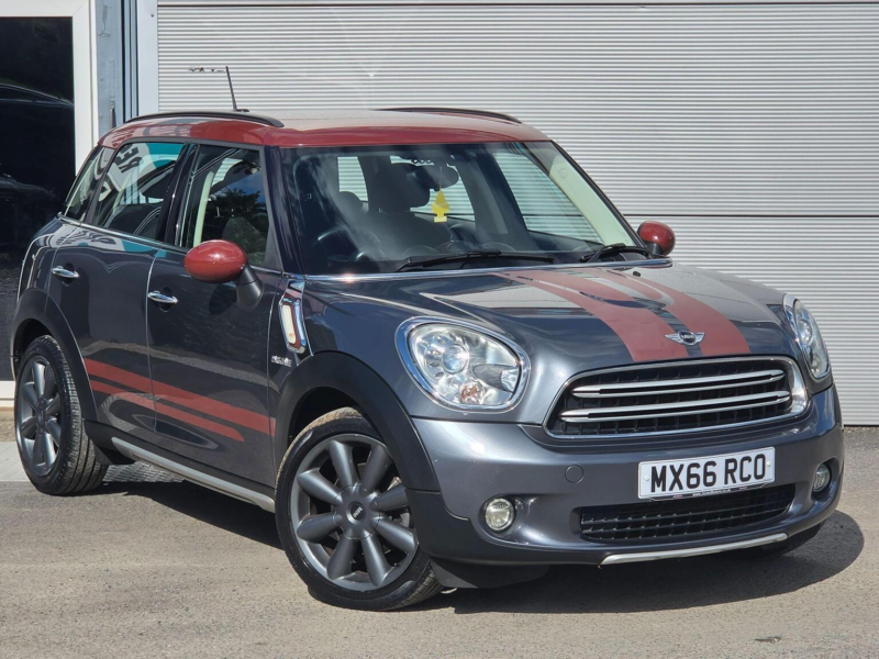 2016 MINI Countryman 2.0 Cooper D Park Lane Auto Euro 6 5dr in Grey — image 1