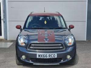 2016 MINI Countryman 2.0 Cooper D Park Lane Auto Euro 6 5dr in Grey — image 3
