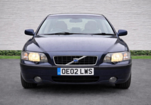 2002 Volvo S60 2.0t Se 4dr in Blue — image 2