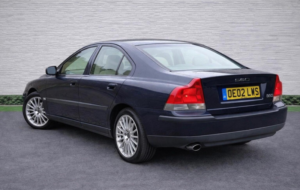 2002 Volvo S60 2.0t Se 4dr in Blue — image 4