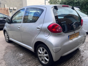 2008 Toyota Aygo 1.0 Vvt-I Platinum Multimode Euro 4 5dr (ac) in Silver — image 3