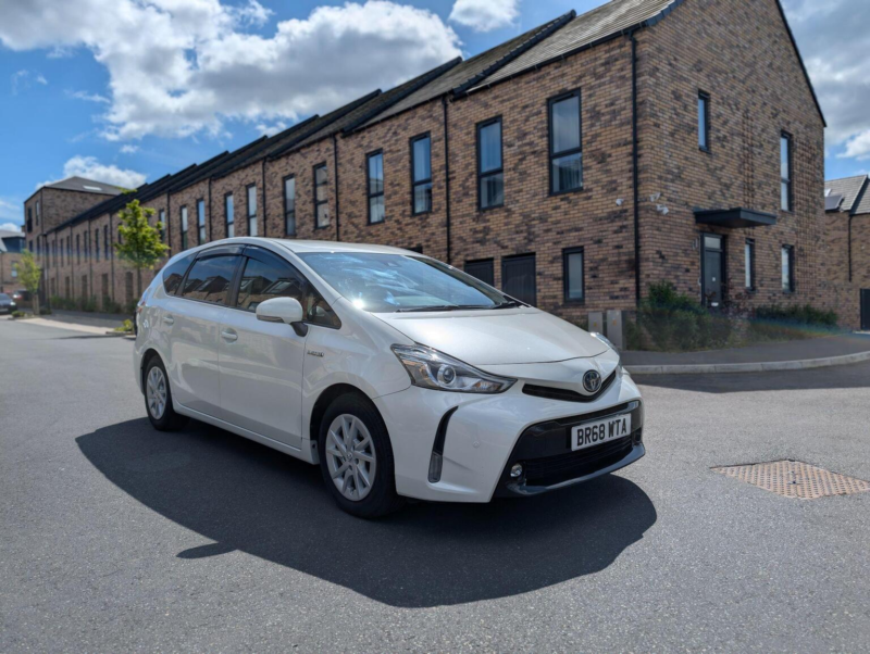 2018 Toyota Prius+ in Other — image 1