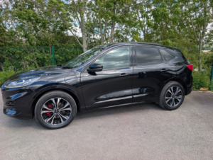 2023 Ford Kuga 2.5 Kuga St-Line X Edition 5 Door 2.5 Duratec PHEV 225ps Fwd CVT Automatic in Black — image 4