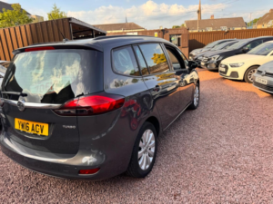 2016 Vauxhall Zafira Tourer 1.4i Turbo Design Euro 6 5dr in Grey — image 6