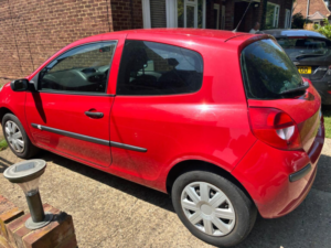 2008 Renault Clio 1.2 16v Freeway 3dr in Red — image 2
