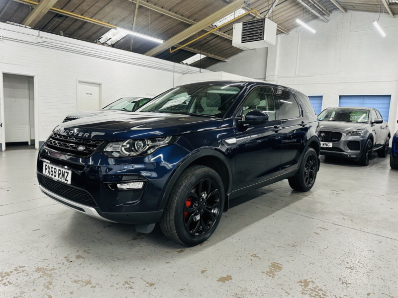2018 Land Rover Discovery Sport 2.0 Td4 Hse in Blue — image 1