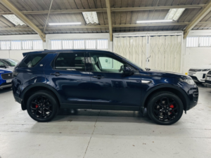 2018 Land Rover Discovery Sport 2.0 Td4 Hse in Blue — image 6