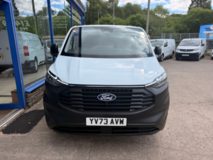2024 Ford Transit Custom 2.0 320 Ecoblue Leader Panel Van 5dr Diesel Manual L2 H1 Euro 6 136 Ps in White — image 2