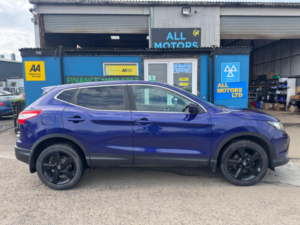 2016 Nissan Qashqai 1.6 Dig-T N-Connecta 2WD Euro 6 (s/s) 5dr in Blue — image 6