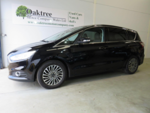 2019 Ford S-Max 2.0 Ecoblue Titanium Auto Euro 6 (s/s) 5dr in Black — image 3