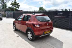 2014 Dacia Sandero Stepway 1.5 Dci Laureate Euro 5 5dr in Red — image 5