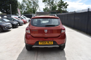 2014 Dacia Sandero Stepway 1.5 Dci Laureate Euro 5 5dr in Red — image 6