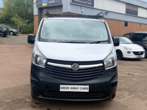 2018 Vauxhall Vivaro 1.6 Cdti 2700 in Silver — image 2