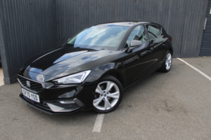 2020 SEAT Leon 1.5 Tsi Evo Fr in Black — image 3