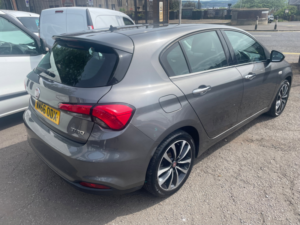 2016 Fiat Tipo 1.3 Multijetii Lounge Hatchback 5dr Diesel Manual Euro 6 (s/s) (95 Ps) in Grey — image 4