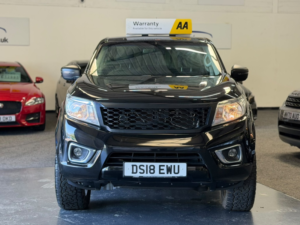2018 Nissan Navara 2.3 Dci N-Connecta in Black — image 2