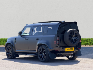 2022 Land Rover Defender 5.0 P525 V8 SUV 5dr Petrol Auto 4WD Euro 6 (s/s) (525 Ps) in White — image 5