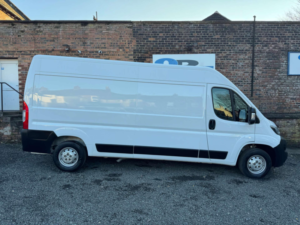 2023 Peugeot Boxer 2.2 Boxer 335 Professional Prem+ L3h2 Bhdi in White — image 2