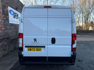 2023 Peugeot Boxer 2.2 Boxer 335 Professional Prem+ L3h2 Bhdi in White — image 4