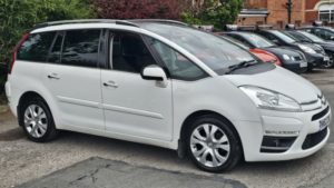 2012 Citroen Grand C4 Picasso 1.6 E-Hdi Airdream Platinum in White — image 5