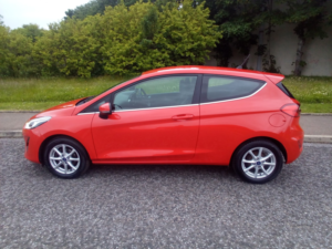 2017 Ford Fiesta 1.0 T Eco Zetec in Red — image 5