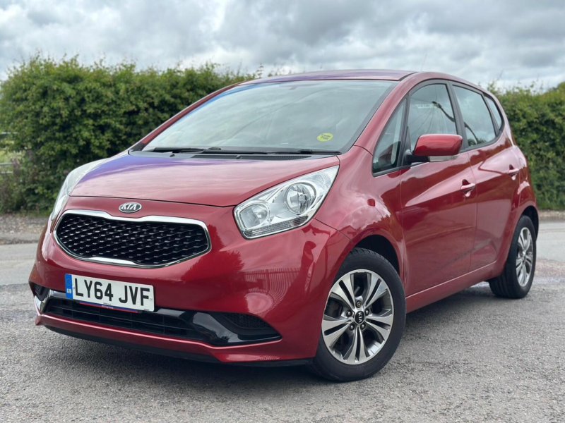 2015 Kia Venga 1.6 2 Auto Euro 5 5dr in Red — image 1
