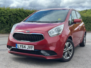 2015 Kia Venga 1.6 2 Auto Euro 5 5dr in Red — image 3