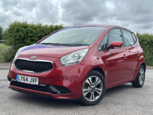 2015 Kia Venga 1.6 2 Auto Euro 5 5dr in Red — image 4