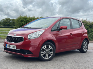 2015 Kia Venga 1.6 2 Auto Euro 5 5dr in Red — image 5