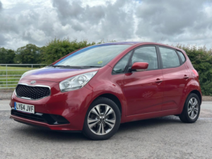 2015 Kia Venga 1.6 2 Auto Euro 5 5dr in Red — image 6