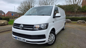 2019 Volkswagen Transporter 2.0 Tdi T28 Trendline Fwd Lwb Euro 6 (s/s) 5dr in Blue — image 3