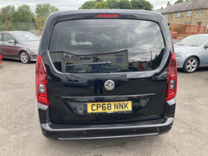 2019 Vauxhall Combo Life 1.5 Turbo D Blueinjection Energy in Black — image 6