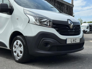 2019 Renault Trafic 1.6 Dci 29 Business Lwb Standard Roof Euro 6 5dr in White — image 4