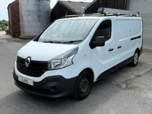 2019 Renault Trafic 1.6 Dci 29 Business Lwb Standard Roof Euro 6 5dr in White — image 6
