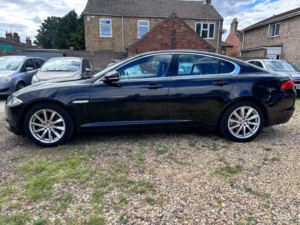 2014 Jaguar Xf 2.2 D Premium Luxury in Black — image 3