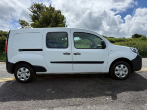 2021 Renault Kangoo I Ll21 Business in White — image 6