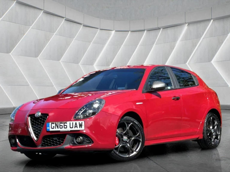 2016 Alfa Romeo Giulietta 1.4 Tb Multiair Speciale Euro 6 (s/s) 5dr in Red — image 1