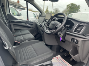 2022 Ford Transit Custom 2.0 Transit Custom Limited Van 300 L2 2.0l Ecoblue 130ps Fwd 6 Speed Manual in White — image 3
