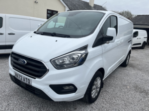2022 Ford Transit Custom 2.0 Transit Custom Limited Van 300 L2 2.0l Ecoblue 130ps Fwd 6 Speed Manual in White — image 4