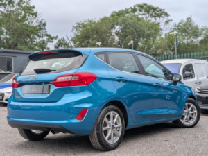 2018 Ford Fiesta 1.0t Ecoboost Zetec Euro 6 (s/s) 5dr in Blue — image 6