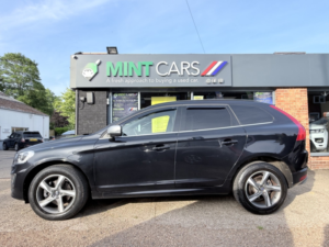 2014 Volvo Xc60 2.0 R-Design D4 (181hp) in Black — image 6