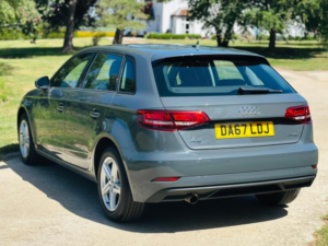 2017 Audi A3 1.0 Tfsi Se Sportback Euro 6 (s/s) 5dr in Grey — image 4