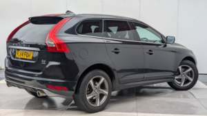2014 Volvo Xc60 2.4 D4 R-Design Lux SUV 5dr Diesel Manual AWD Euro 5 (s/s) (181 Ps) in Black — image 6