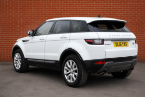 2016 Land Rover Range Rover Evoque 2.0 Ed4 Se Fwd Euro 6 (s/s) 5dr in White — image 3