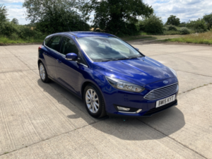 2015 Ford Focus 1.0 T Ecoboost Titanium in Blue — image 2