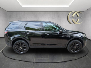 2018 Land Rover Discovery Sport 2.0 Td4 Hse Black Auto 4WD Euro 6 (s/s) 5dr in Black — image 4