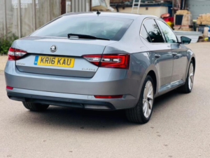 2016 Skoda Superb 2.0 Tdi Se L Executive DSG Auto 6spd Euro 6 (s/s) 5dr in Grey — image 6