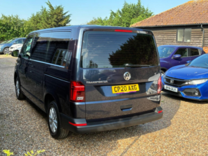 2020 Volkswagen Transporter Shuttle 2.0 Tdi S Swb Euro 6 (s/s) 5dr in Blue — image 4
